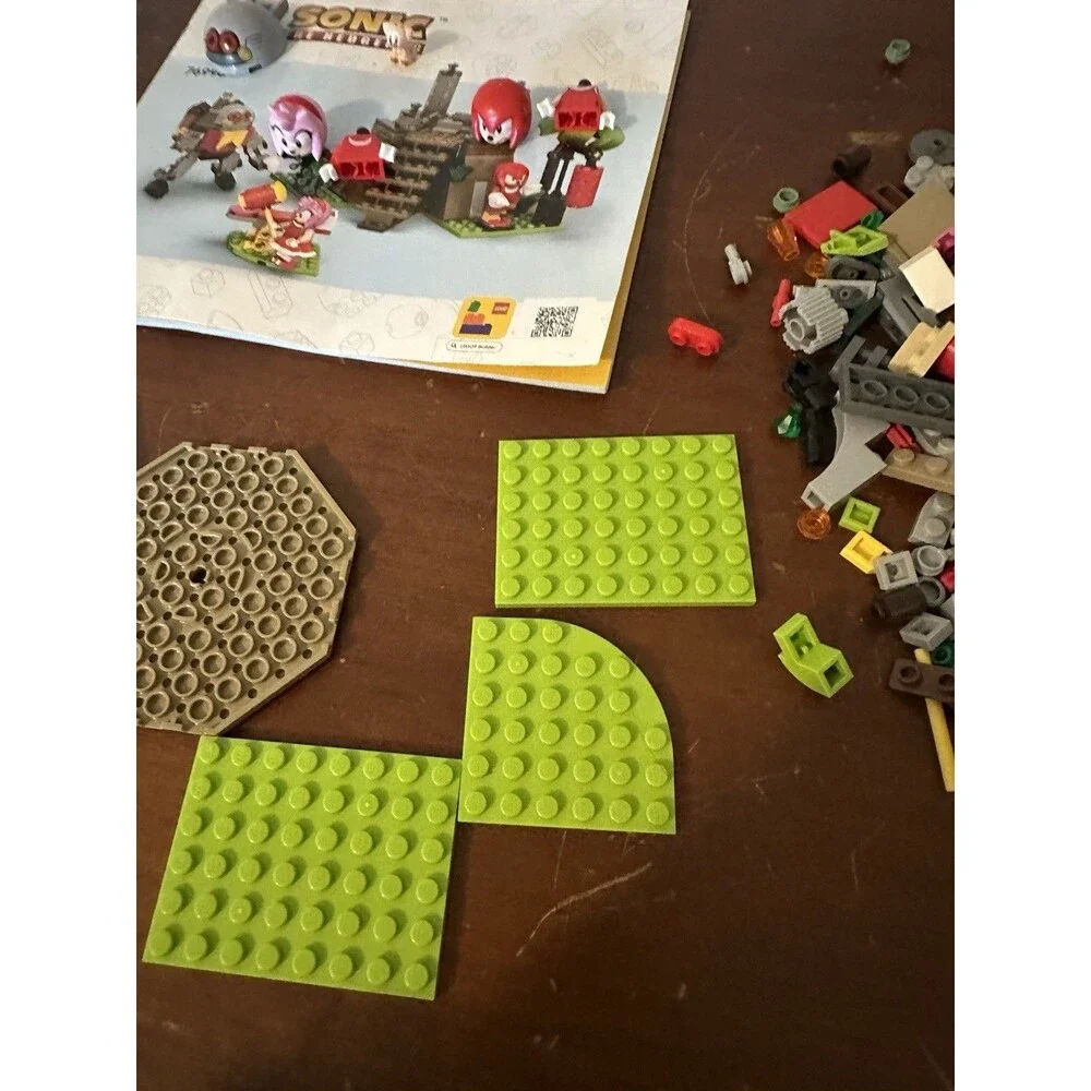 LEGO 76998 Sonic Knuckles and the Master Emerald Shrine with Minifigs READ - Picture 8 of 11